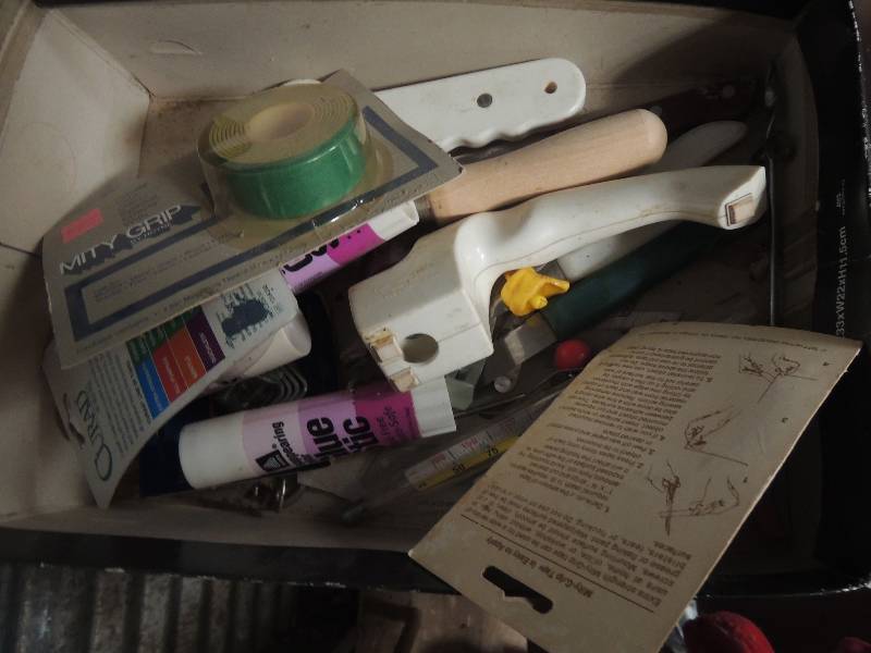 lot 22 image: Mighty grip x 3 NIB, glue sticks and more