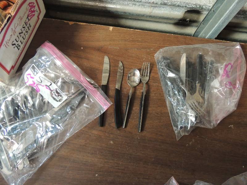 lot 525 image: Silverware- Qty.45 Weldon silver set