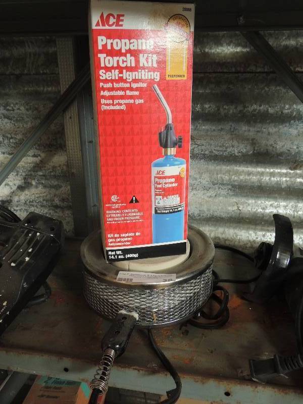 lot 38 image: Propane Torch   & BURNERHOT PLATE