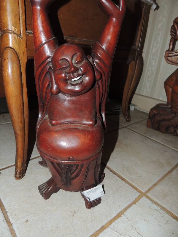 lot 23 image: Solid wood Buda 18 12 tall