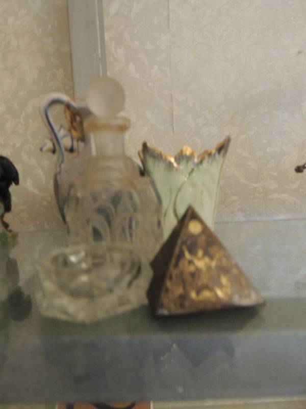 lot 30 image: Engraved blue glass bottle Crystal perfume bottle Italian mini vase