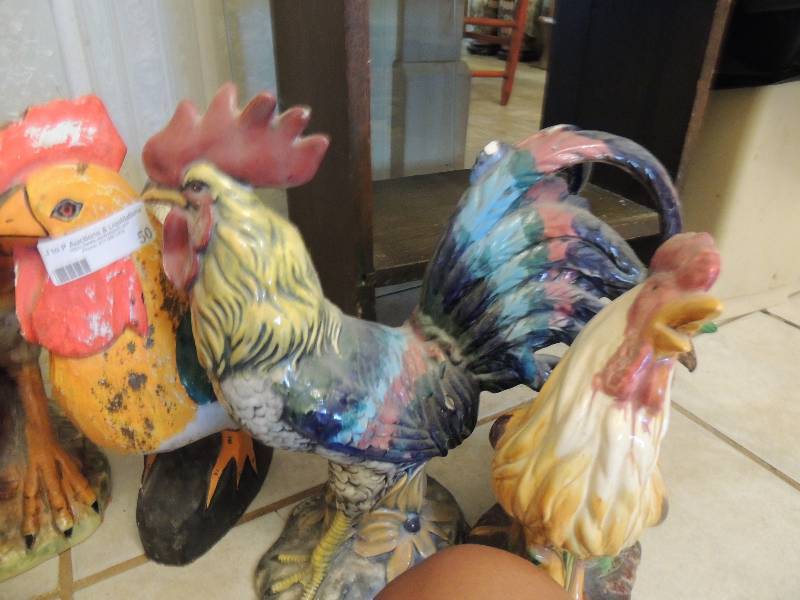 lot 50 image: 3 medium size roosters