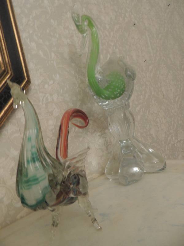lot 60 image: Blown glass roosters x 2 7  multicolor 14 green