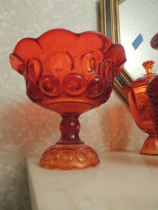 lot 70 image: red glass candy bowl fruit bowl