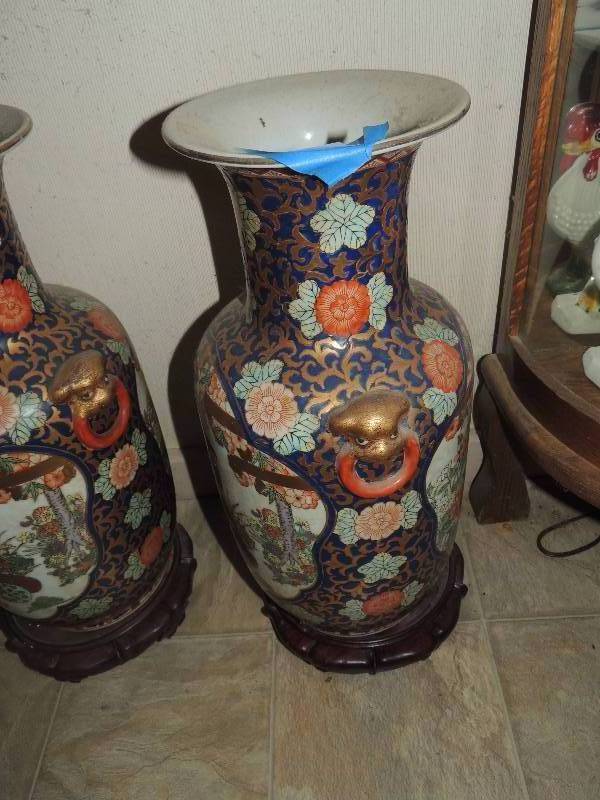 lot 101 image: Large ASIAN VASE APPROX 24 TALL   QTY 2