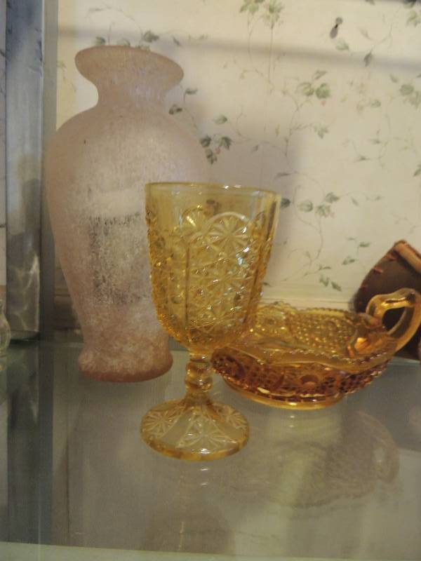 lot 120 image: Frosted glass vase and bubble glass cup and bowl
