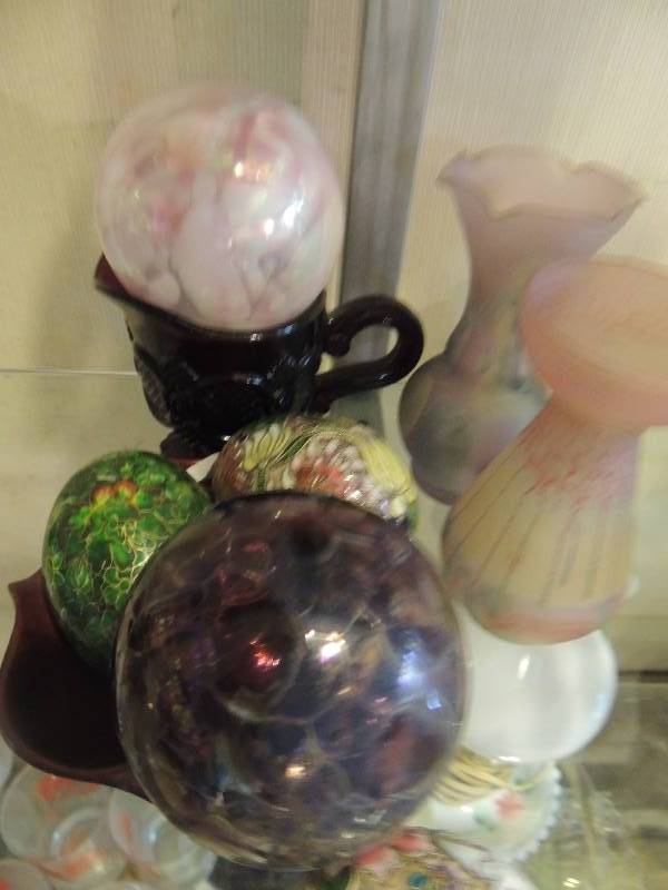 lot 124 image: 2 hand-blown bulbs 2 cloisonn and 2 pink vases