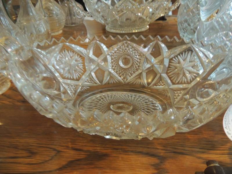lot 147 image: 1 crystal fruit bowls,1 crystal picture1 crystal basket