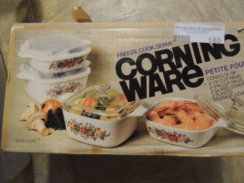 lot 180 image: 8 piece corning ware set NEW IN BOX