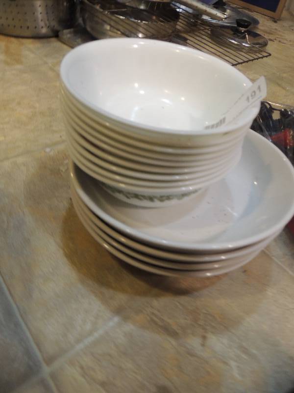 lot 191 image: CORELLE  Bowls x 9,  4 white salad bowls