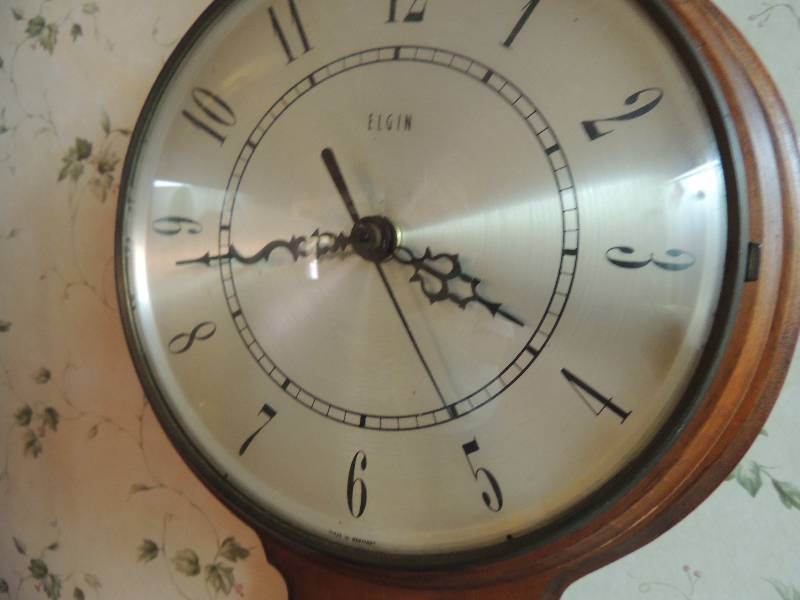 lot 221 image: Elgin wall clock  with barometer, temp and humidity