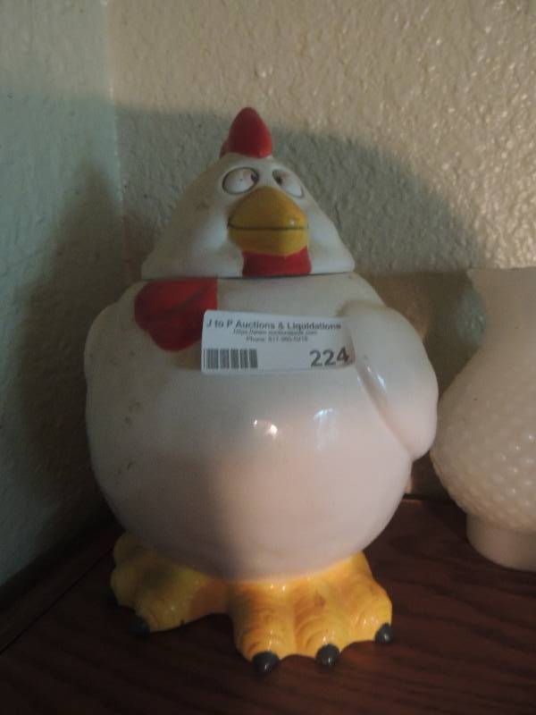 lot 224 image: Bella casa Chicken cookie jar Bubble milk glass light cover