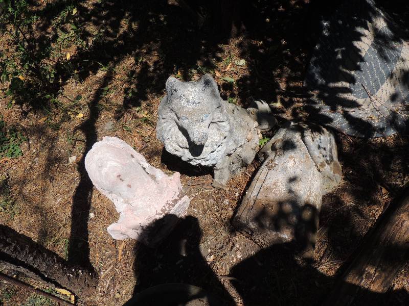 lot 253 image: Dog statue and more