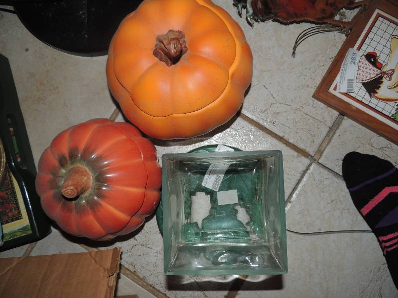 lot 284 image: 2 pumpkin cookie jars square glass container