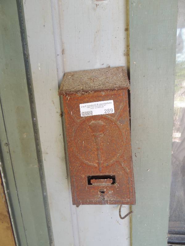 lot 289 image: Vintage wall mailbox