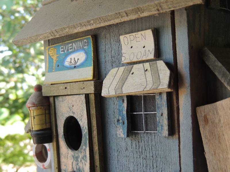 lot 299 image: 2 handmade bird houses
