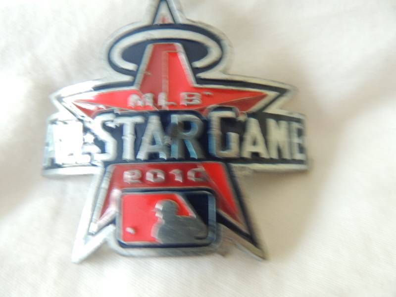 lot 370 image: 3 pieces- silver bullet brigade, MLB 2010 all-star game and Amish heat surg plaque