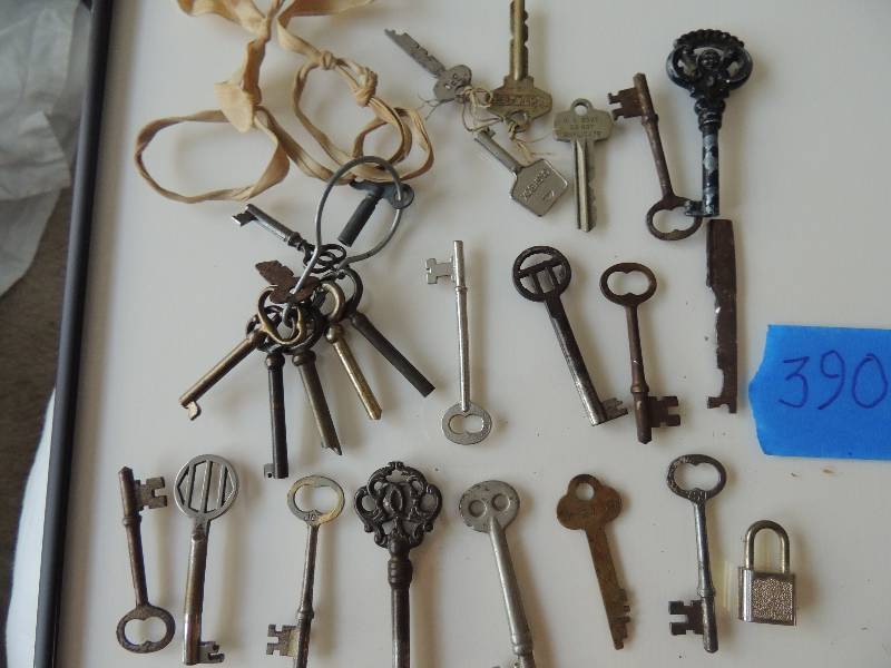 lot 390 image: Keys- Old, new, government and a lock with no key at all