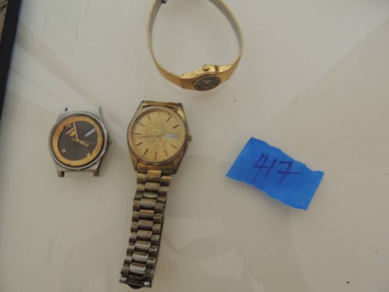 lot 417 image: Seiko watches x3 unknown working condition