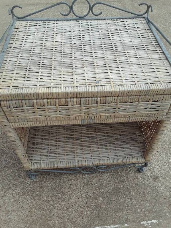 lot 8 image: WICKER END TABLE WITH DRAWER