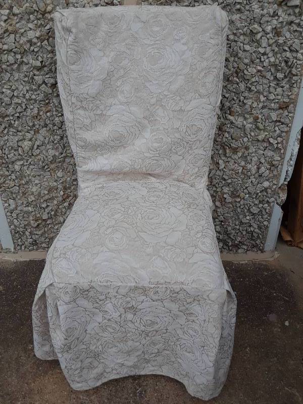 lot 20 image: CHAIR WITH COVER