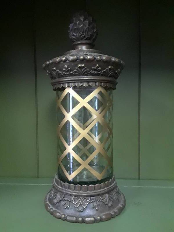 lot 31 image: METAL  GLASS CANISTER