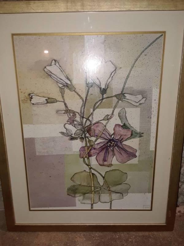 lot 52 image: NICE FRAMED FLOWER PRINT