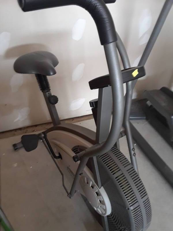 lot 67 image: AIR CYCLE EXERCISE BIKE