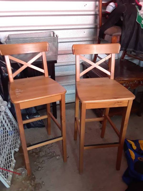 lot 56 image: 2 WOOD BAR CHAIRS