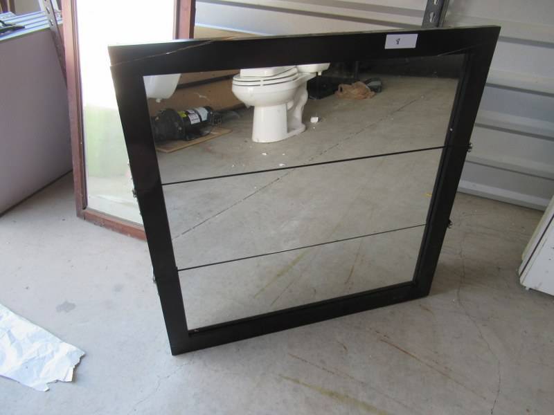 lot 8 image: CABINET