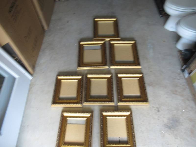 lot 58 image: PICTURE FRAMES