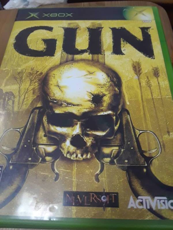 lot 113 image: 2 XBOX GAMES