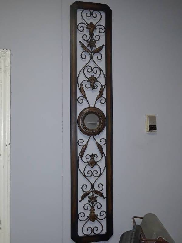 lot 29 image: HUGE METAL WALL DECOR