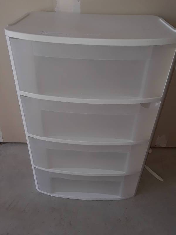 lot 12 image: 4 DRAWER TOTE