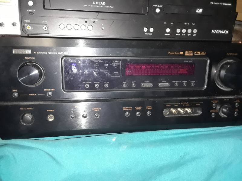 lot 92 image: DENON AV SURROUND RECEIVER AVR-884