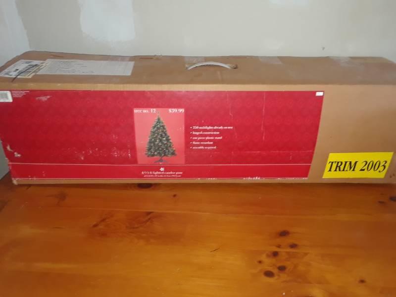 lot 97 image: BALSAM HILL PINE 6 12 TALL CHRISTMAS TREE