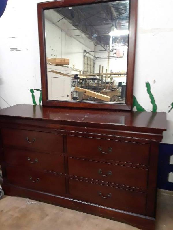 lot 25 image: DRESSER AND MIRROR