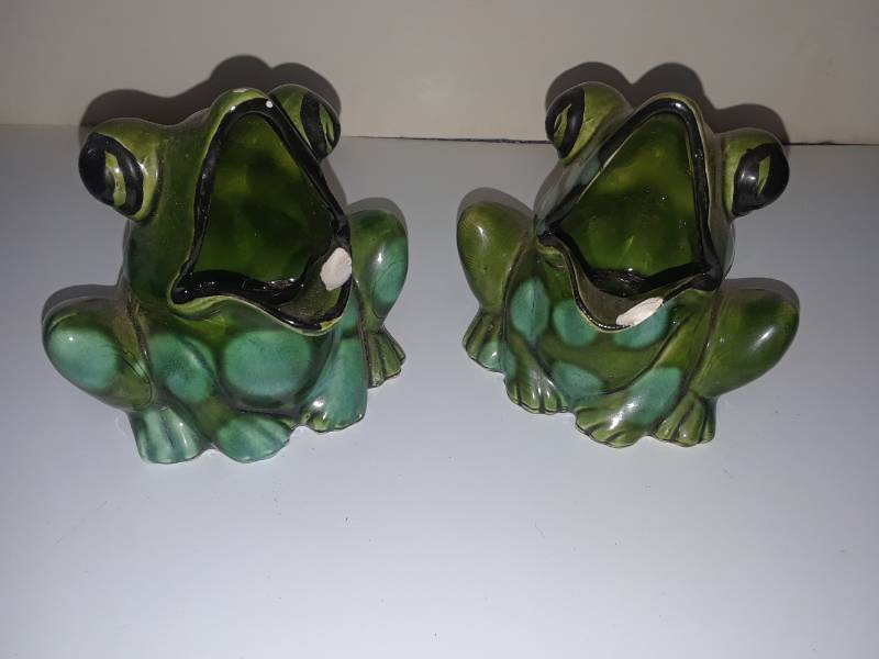 lot 54 image: LOT OF TWO ENRICO FROGS