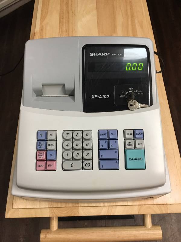 lot 73 image: LIKE NEW CASH REGISTER