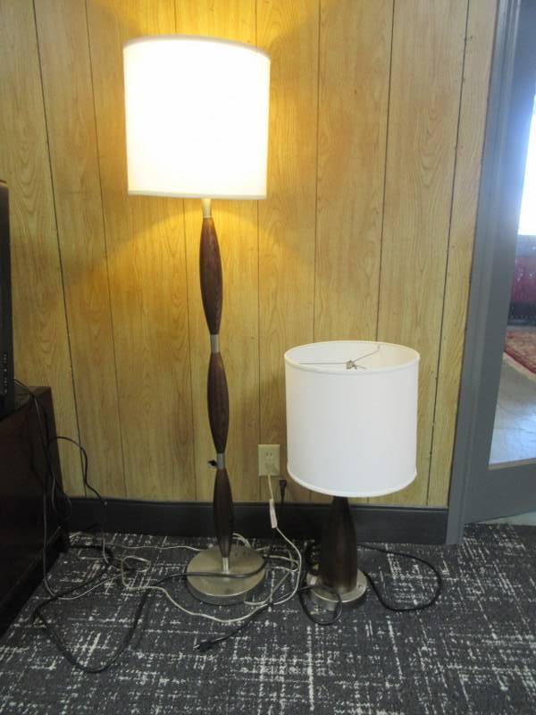 lot 36 image: LAMPS