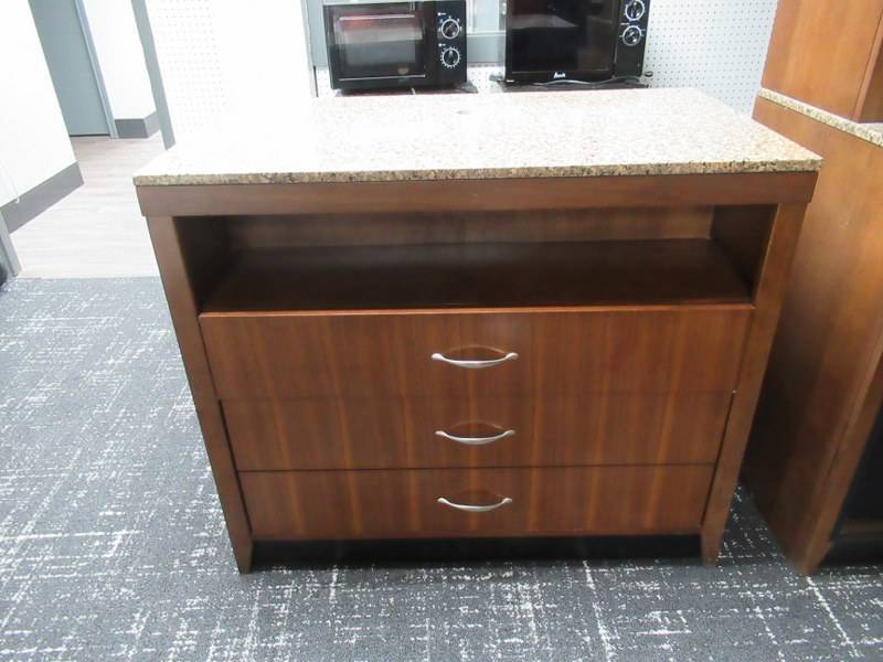 lot 100 image: KIMBALL HOSPITALITY