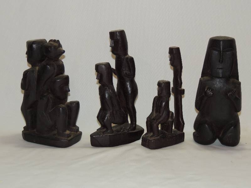 lot 186 image: African Ebony Wood Carvings Fertility Gods quantity 4 9-12 Ht.