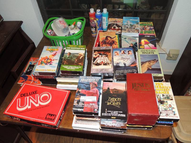 lot 188 image: VHS tapes Kids DRAMAS,   AND  Paint, games