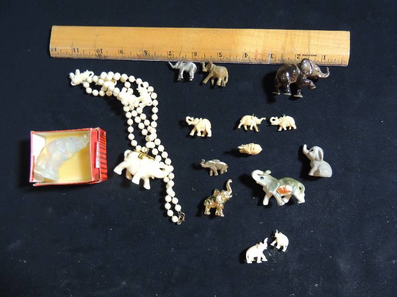 lot 207 image: Elephants Sabino Art Opulesant glass 2 14  France , Gray BONE China 34 , metal x 3   1-1 12, carved  34  & 1   carved for necklaces with eye hooks x 3