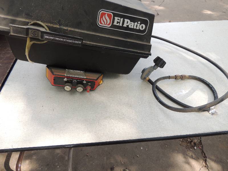 lot 613 image: El Patio Gas propane Grill (no stand just grill top) and hook ups