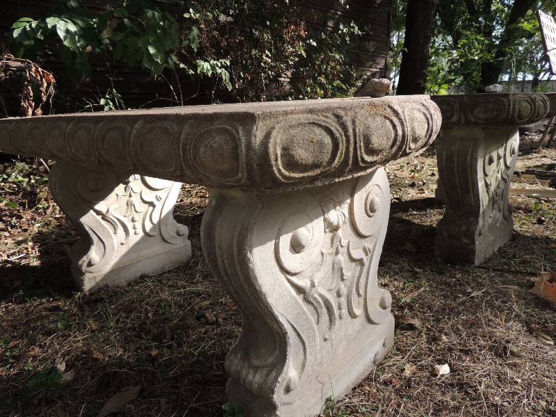 lot 644 image: CONCRETE PARK BENCH    36L   18 H   QTY 2