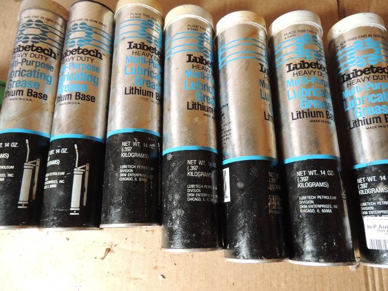 lot 541 image: 7 Tubes of heavy duty Lithium Base lubricant