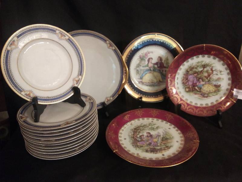 lot 32 image: Limoges- Blue & gold 12 lunch plates, Round serving platter and 3 decorative plates redgold Victorian couple  Total 16 pcs