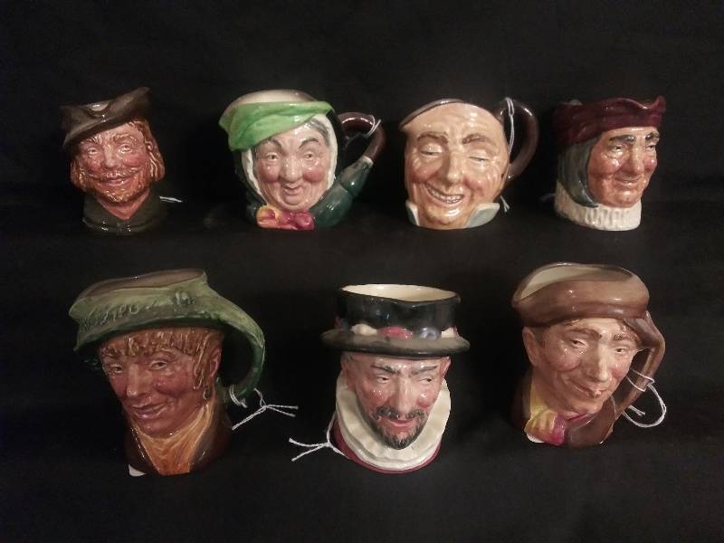 lot 48 image: Toby Mugs- Vintage Royal Doulton,  - Robin Hood, Sarah Gamp, John Barleycorn, Arriet,  Arry, Simon Celler,  Beefeater