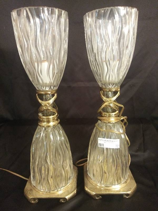 lot 72 image: Pair of electric ornate glass buffet lamps 20 high